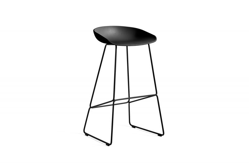 Over de AAS 38 barkruk / AAS38 barkruk Hay, zwarte zitting / zwart frame, zithoogte 65 cm, uniek exemplaar
